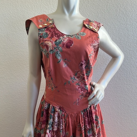 Vintage 1980s Geary Roark for Kamisato fit and flare floral dress - Picture 4 of 9
